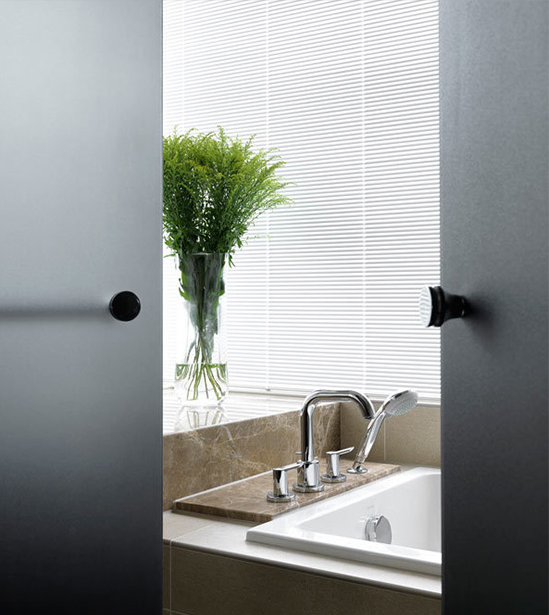 灰色演绎的140平时尚三居 简洁得恰到好处