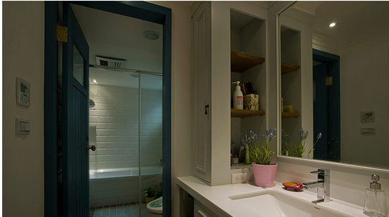 105平美式风格两居 色彩丰富又协调