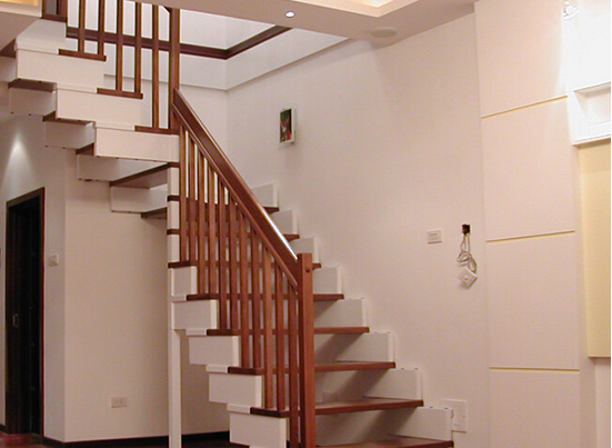 家里要做木制楼梯 请注意这六个安装注意事项 家里要做木制楼梯 请注意这六个安装注意事项