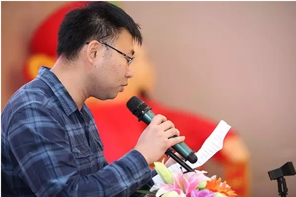 1475145231890886.png blob.png