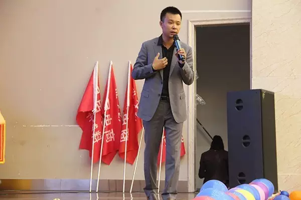 1475145419126134.png blob.png