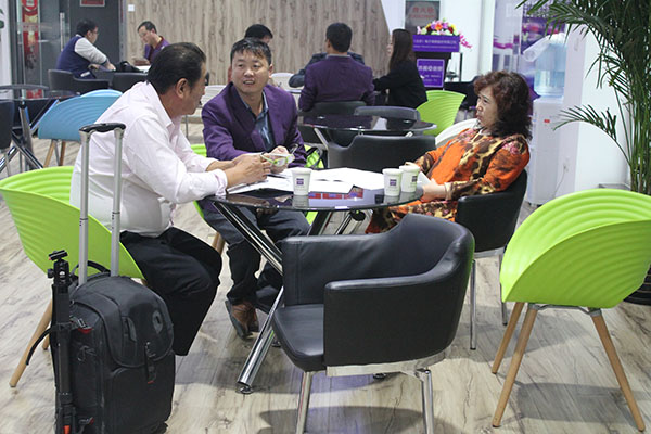 1475747319416203.jpg IMG_8235.JPG