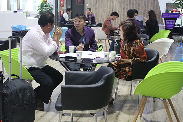 1475747347486517.jpg IMG_8237.JPG