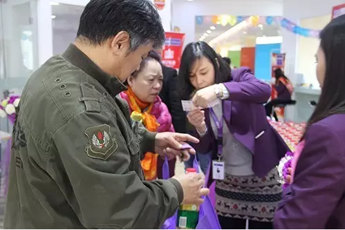 1480919170127817.png blob.png