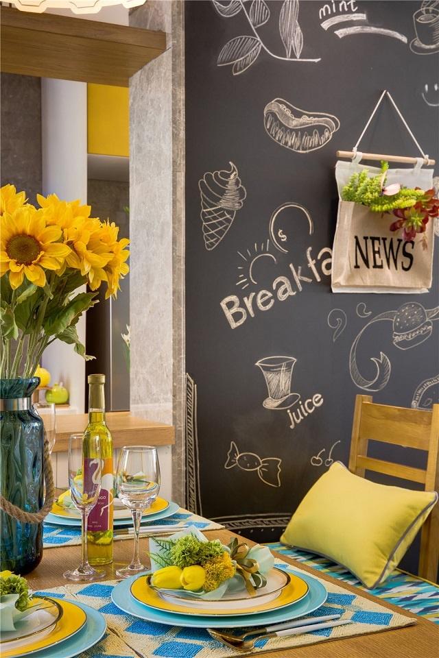 这大概是我见过的最美的装修案例了，色彩搭配很棒