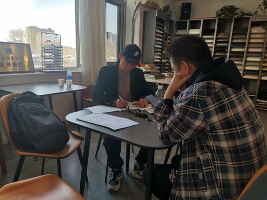 1709455779267958.jpg de02784c57cb49e8e65d38d6ea2eb72.jpg